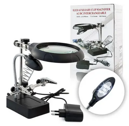 Tercera mano con lupas auxiliares, luz led y adaptador de corriente.