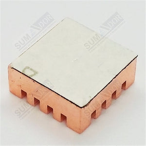 Disipador de cobre 1.2cm x 1.2cm x 5mm con adhesivo