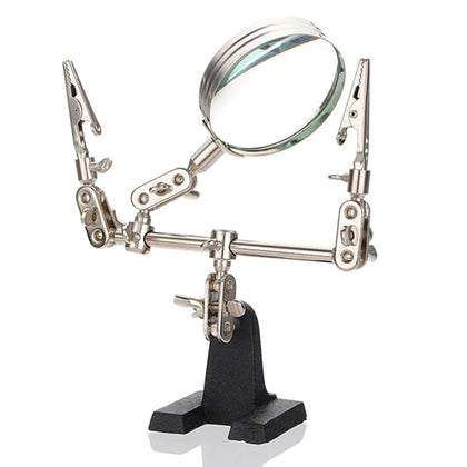 Tercera mano con lupa